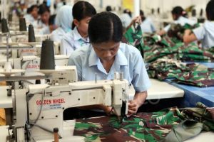 servis menjahit pabrik pakaian di Sukoharjo