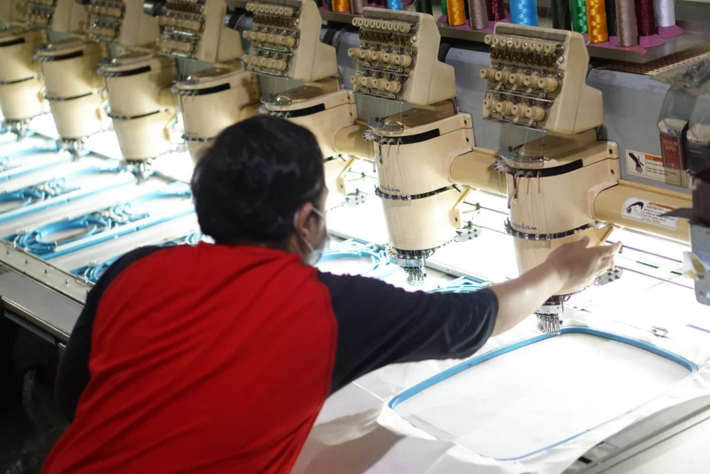 Proses Kerja Jasa Bordir: Dari Ide hingga Produk Jadi