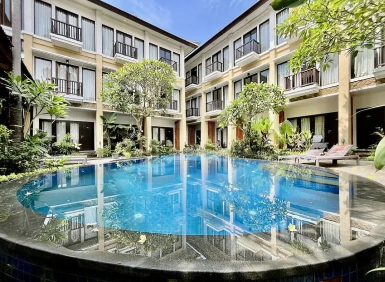 Studi Kasus: Hotel Boutique di Kuta yang Sukses dengan Bordir