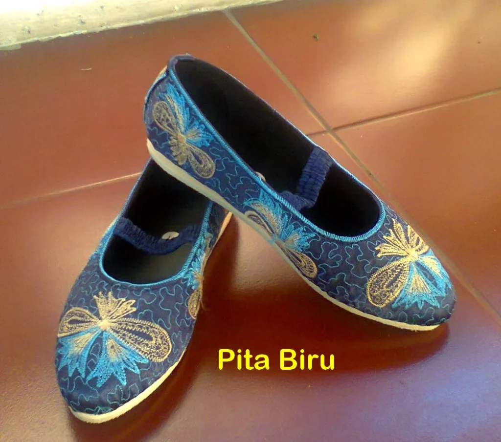 Keunggulan Menggunakan Jasa Bordir Sepatu